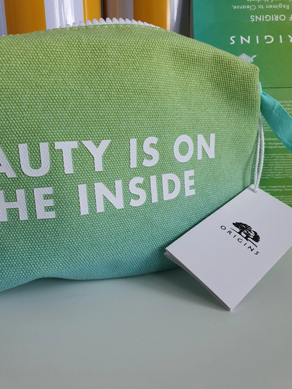 Origins Beauty Is On The Inside Bag,กระเป๋า Origins , กระเป๋าเครื่องสำอาง Origins , Origins Cosmetics Bag 